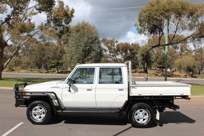 2015 Toyota Landcruiser GXL