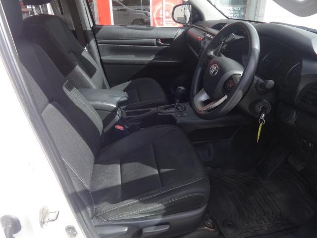 2019 Toyota Hilux SR