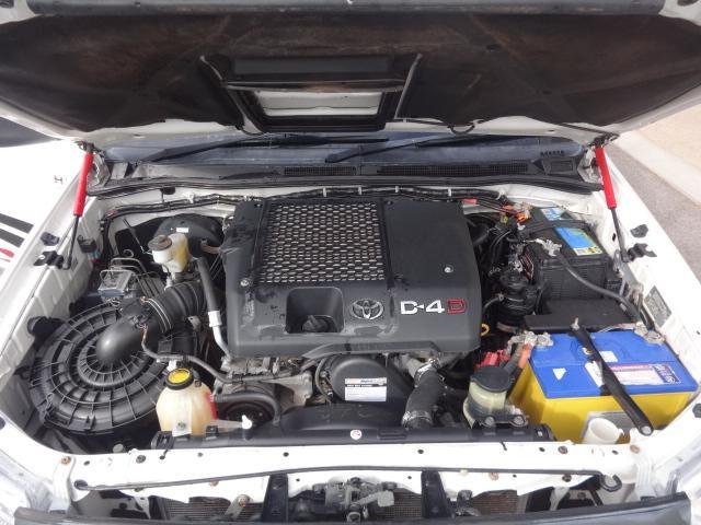 2011 Toyota Hilux SR