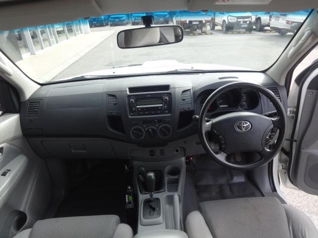 2011 Toyota Hilux SR