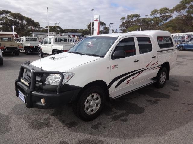 2011 Toyota Hilux SR