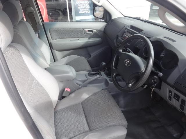 2011 Toyota Hilux SR