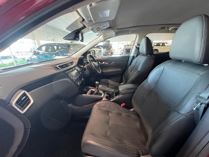 2015 Nissan QASHQAI Ti J11 Magnetic Red