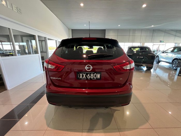 2015 Nissan QASHQAI Ti J11 Magnetic Red