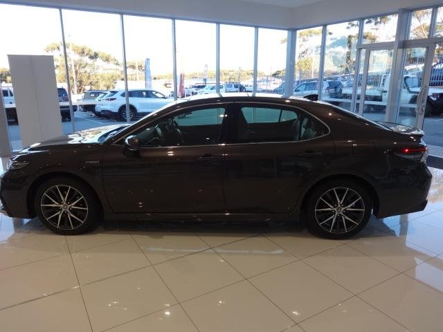 2024 Toyota Camry SL