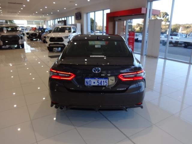 2024 Toyota Camry SL