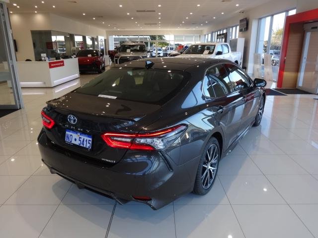 2024 Toyota Camry SL