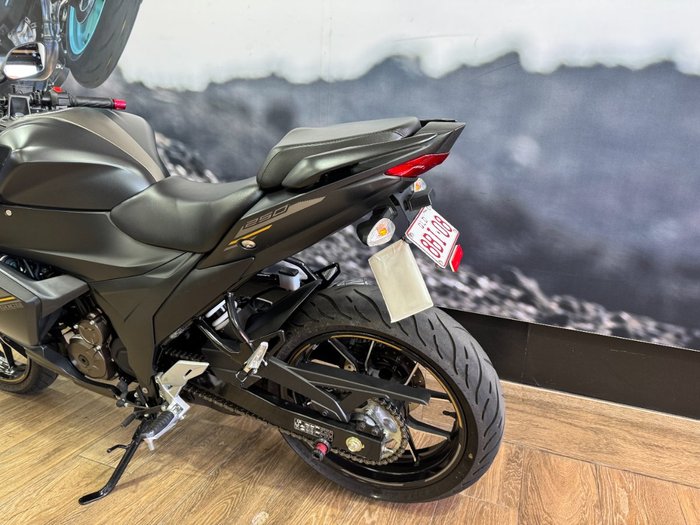 2023 Suzuki GIXXER Black