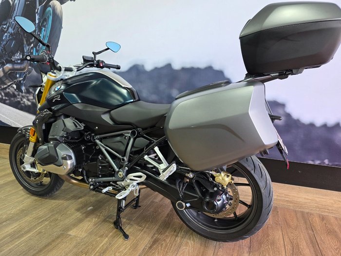 2019 BMW Motorrad R 1250 R GREEN