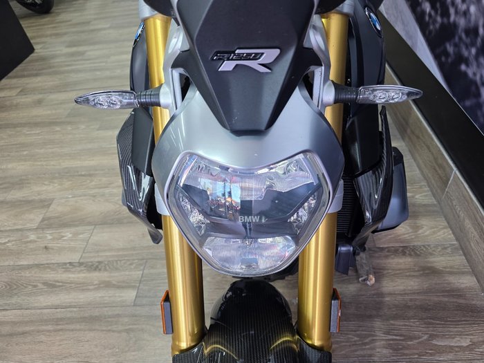 2019 BMW Motorrad R 1250 R GREEN