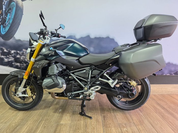 2019 BMW Motorrad R 1250 R GREEN