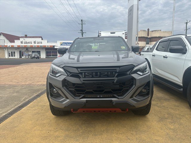 2025 ISUZU D-MAX BLADE D-MAX MY25.5 4 x 4 CREW UTE BLADE 3.0L AT Wolfram Grey met.*