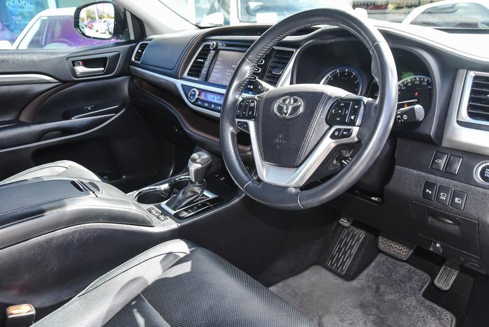 2017 Toyota Kluger Grande