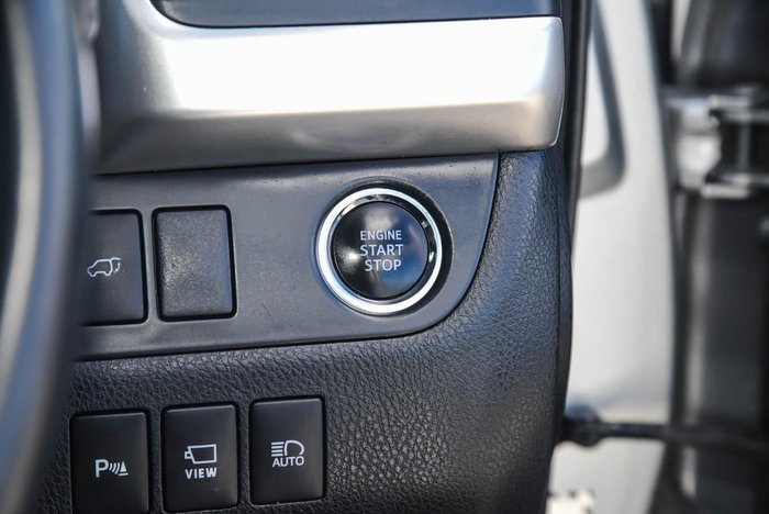 2017 Toyota Kluger Grande