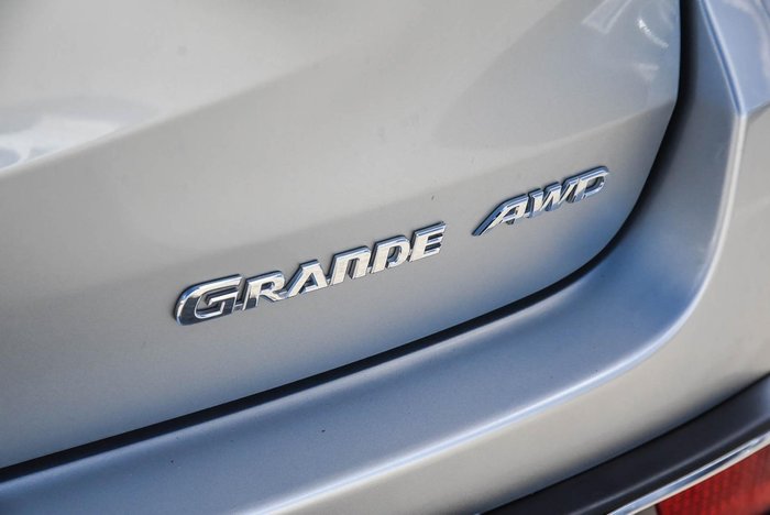 2017 Toyota Kluger Grande