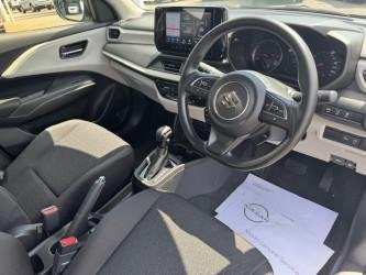 2025 Suzuki Swift Hybrid UZ Premium Silver