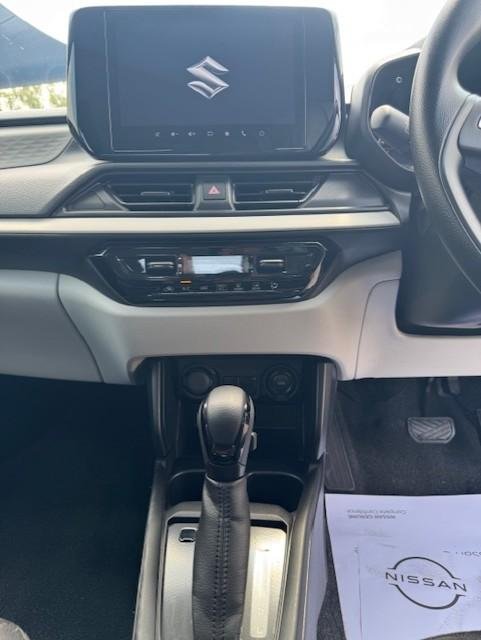 2025 Suzuki Swift Hybrid UZ Premium Silver