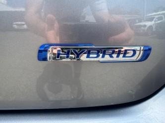 2025 Suzuki Swift Hybrid UZ Premium Silver