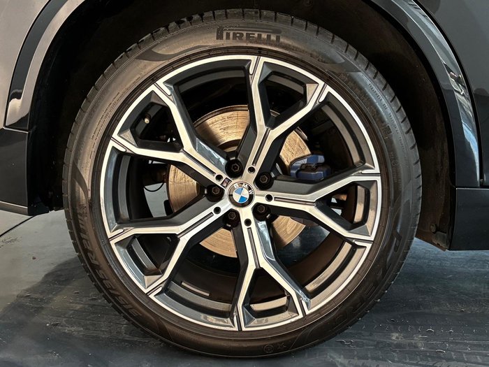 2022 BMW X5 xDrive30d M Sport G05 4X4 Constant Black Sapphire