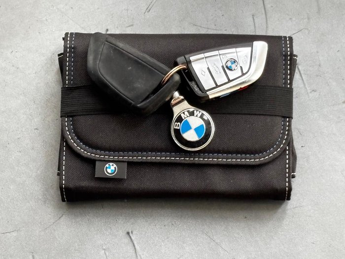 2022 BMW X5 xDrive30d M Sport G05 4X4 Constant Black Sapphire