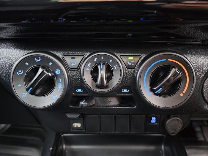 2024 Toyota Hilux Workmate TGN121R 4x2 Glacier White