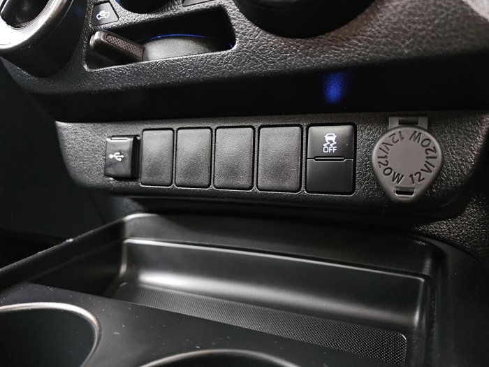 2024 Toyota Hilux Workmate TGN121R 4x2 Glacier White