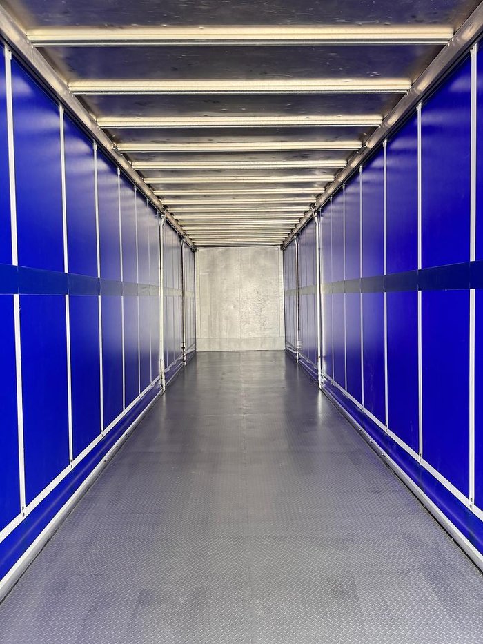 2013 Krueger St3 22 Pallet Sd Curtain Sider