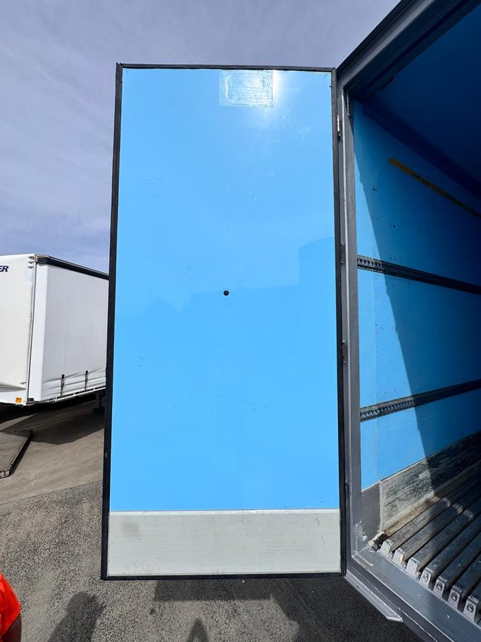2016 Maxitrans St3 34 Pallet -18 High Cube Reefer B Double 
