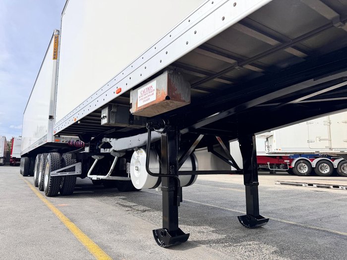 2016 Maxitrans St3 34 Pallet -18 High Cube Reefer B Double 