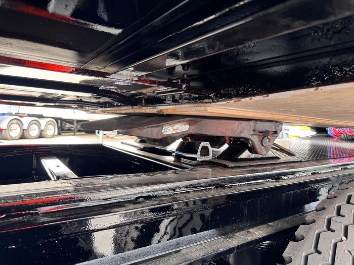 2016 Maxitrans St3 34 Pallet -18 High Cube Reefer B Double 