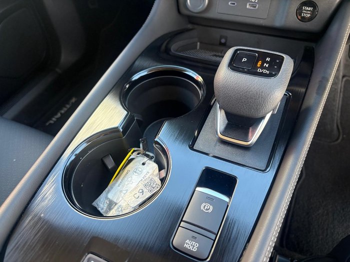 2024 Nissan X-TRAIL ST-L