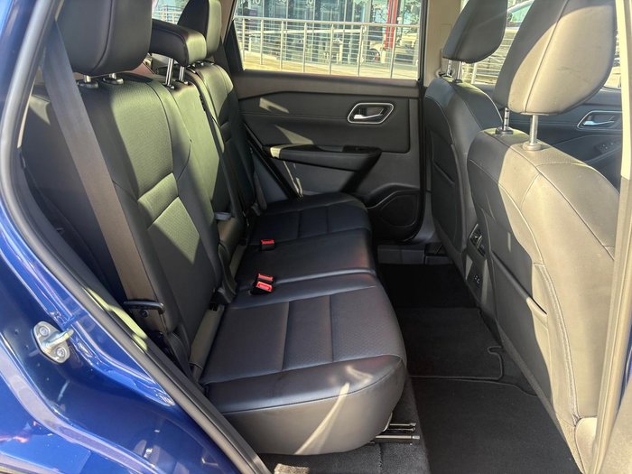 2024 Nissan X-TRAIL ST-L