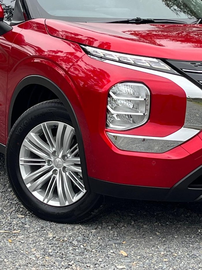 2022 Mitsubishi Outlander ES