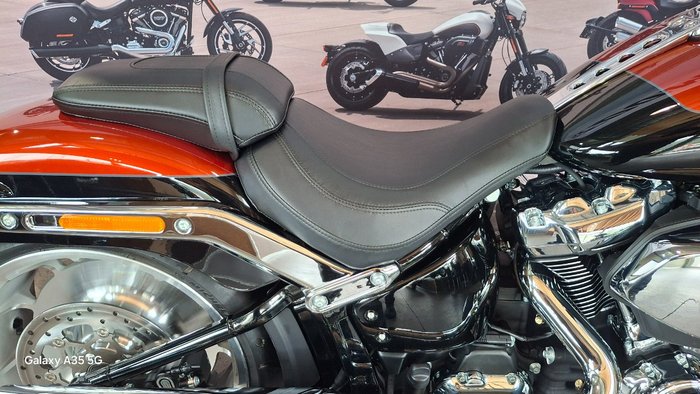 2025 Harley-davidson FLFB FAT BOY (117) WHISKEY FIRE / BLACK