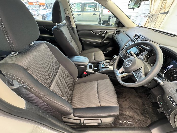 2021 Nissan X-TRAIL ST