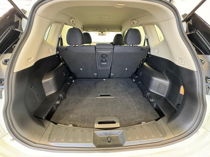 2021 Nissan X-TRAIL ST