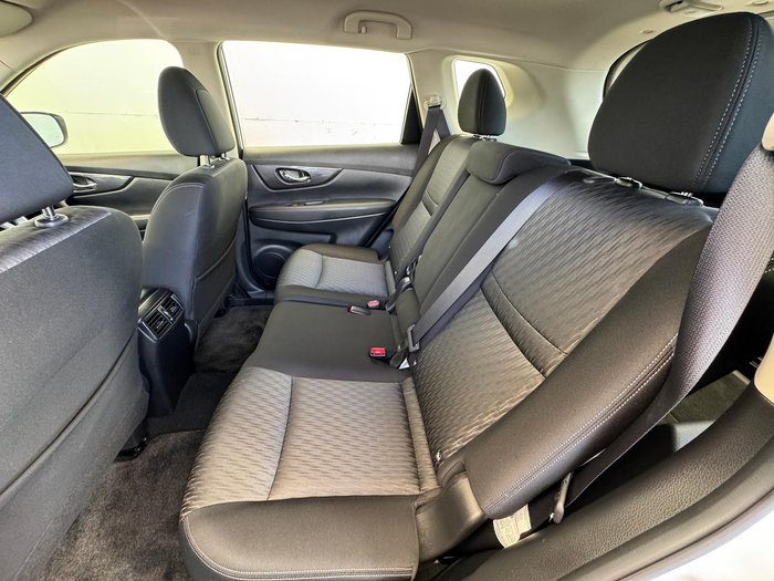 2021 Nissan X-TRAIL ST