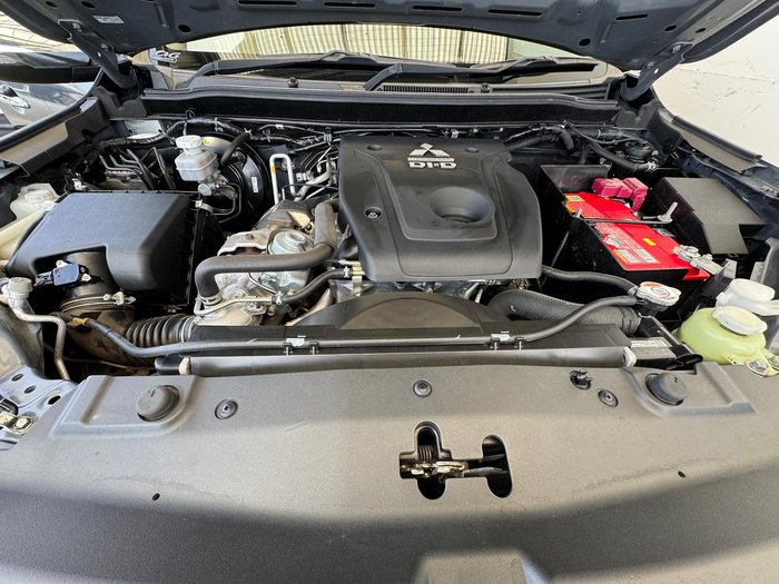 2020 Mitsubishi Pajero Sport GLS