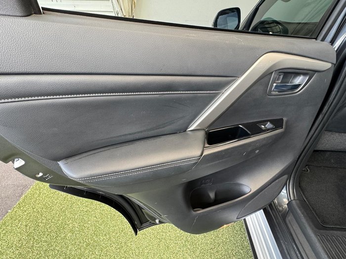 2020 Mitsubishi Pajero Sport GLS