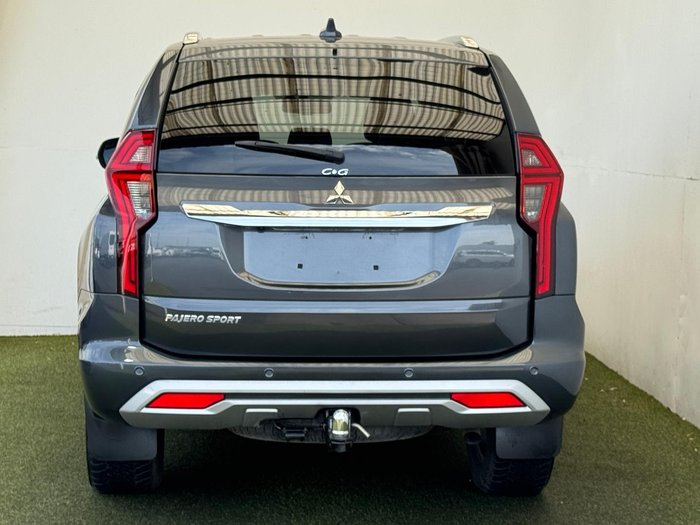 2020 Mitsubishi Pajero Sport GLS