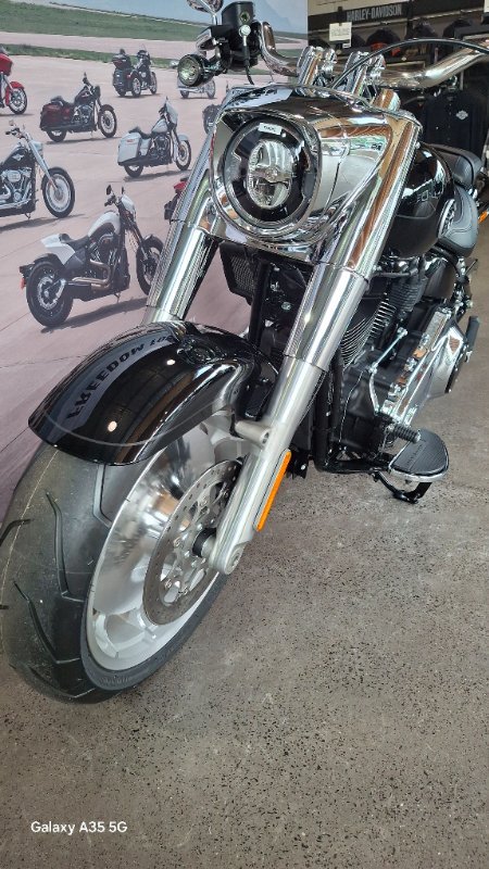 2025 Harley-davidson FLFB FAT BOY (117) Vivid Black