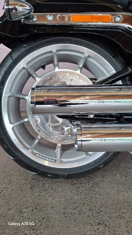 2025 Harley-davidson FLFB FAT BOY (117) Vivid Black