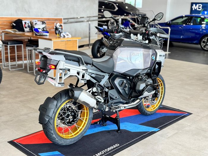 2025 BMW Motorrad R 1300 GS Adventure Triple Black R 1300 Black
