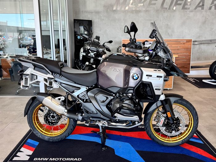 2025 BMW Motorrad R 1300 GS Adventure Triple Black R 1300 Black