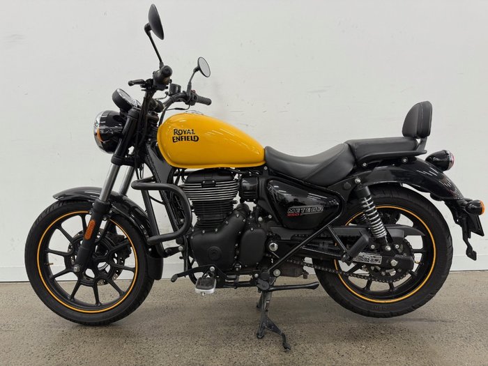 2022 Royal Enfield METEOR 350 FIREBALL Yellow