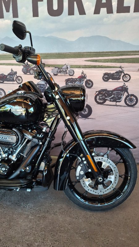 2025 Harley-davidson FLHRXS ROAD KING SPECIAL Vivid Black