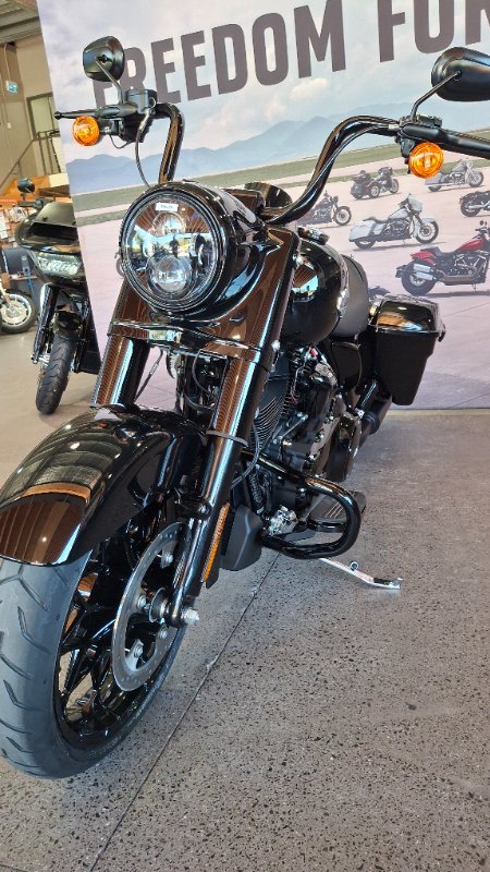 2025 HARLEY-DAVIDSON FLHRXS ROAD KING SPECIAL