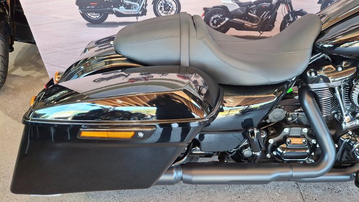 2025 Harley-davidson FLHRXS ROAD KING SPECIAL Vivid Black