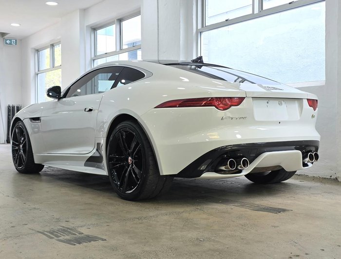 2015 Jaguar F-TYPE R