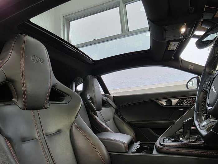 2015 Jaguar F-TYPE R